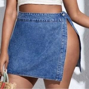Split thigh denim skirt